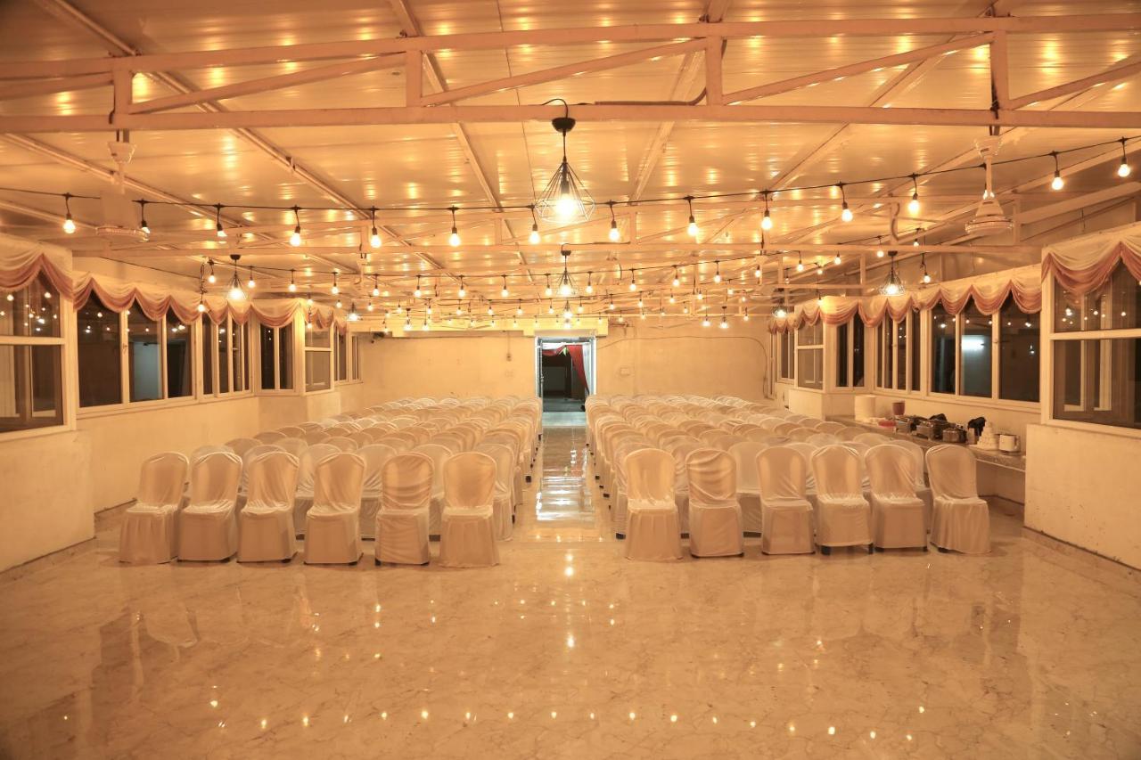 Fabhotel Prime Adore Residency Hotel